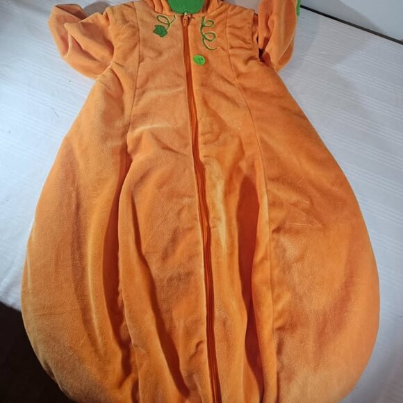 PUMPKIN ZIP-UP SNUGGLY SACK FOR YOUR HALLOWEEN CUTIE - Picture 2 of 2
